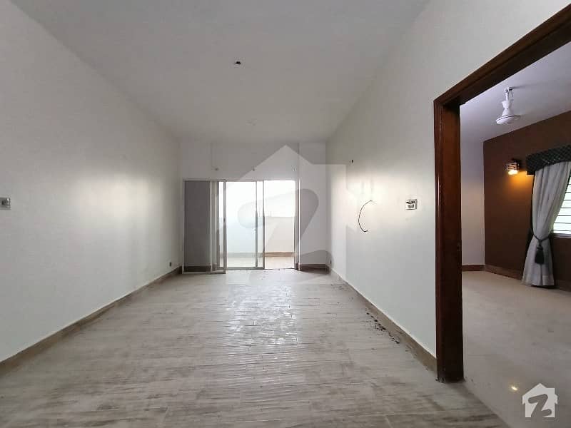 3 Bedroom's Apartment For Sale Prime Location