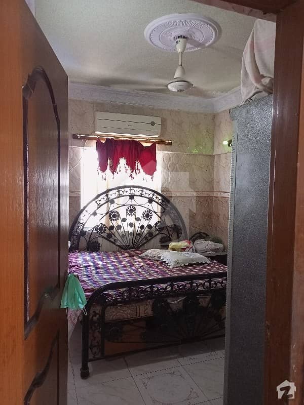گارڈن ایسٹ جمشید ٹاؤن کراچی میں 2 کمروں کا 5 مرلہ فلیٹ 75 لاکھ میں برائے فروخت۔