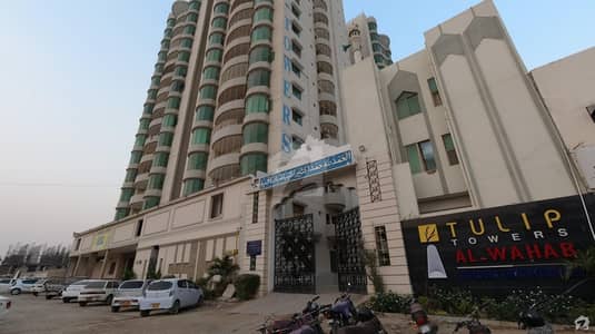 ٹیولِپ ٹاور سعدی روڈ کراچی میں 4 کمروں کا 16 مرلہ فلیٹ 2.7 کروڑ میں برائے فروخت۔