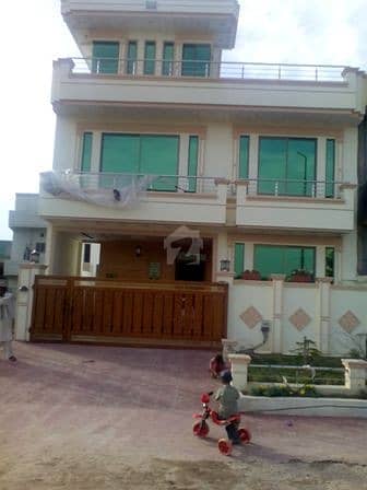 30x60 Brand New Park Face 8 Marla House For Sale In G-13 Islamabad
