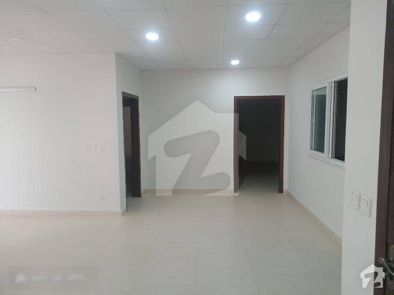 10 Maral Upper Portion Available For Rent