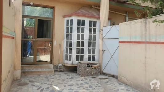 حیات آباد فیز 2 - ایچ3 حیات آباد فیز 2 حیات آباد پشاور میں 6 کمروں کا 10 مرلہ مکان 80 ہزار میں کرایہ پر دستیاب ہے۔