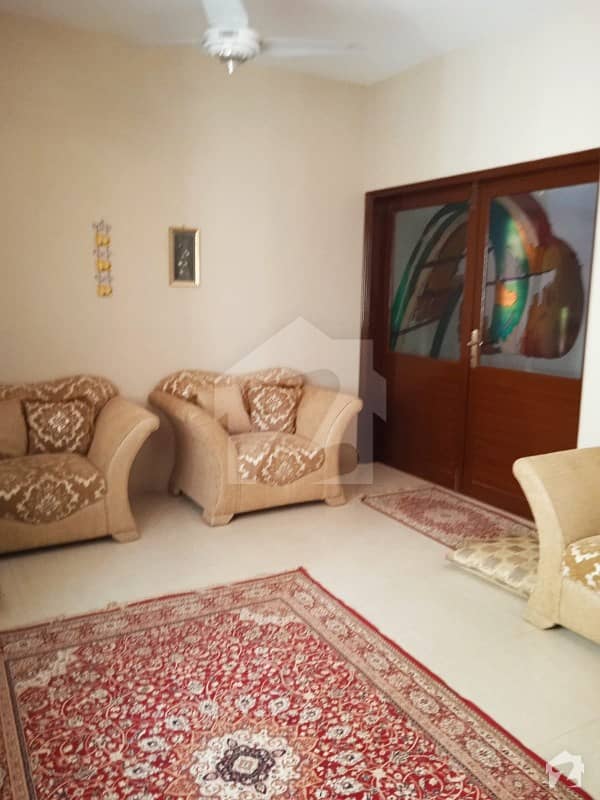 نارتھ ناظم آباد ۔ بلاک بی نارتھ ناظم آباد کراچی میں 3 کمروں کا 8 مرلہ بالائی پورشن 1.8 کروڑ میں برائے فروخت۔