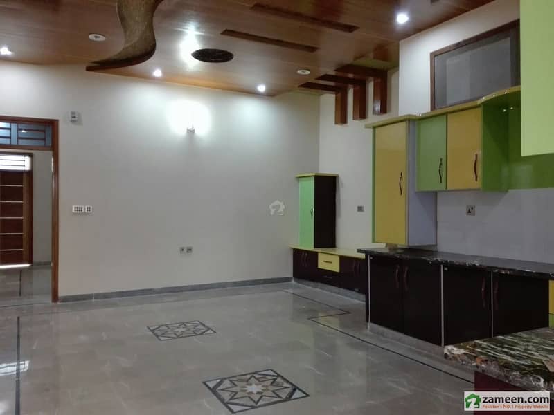 400 Yards Ground + 2 House Is Available For Sale In Gulshan 13D1
