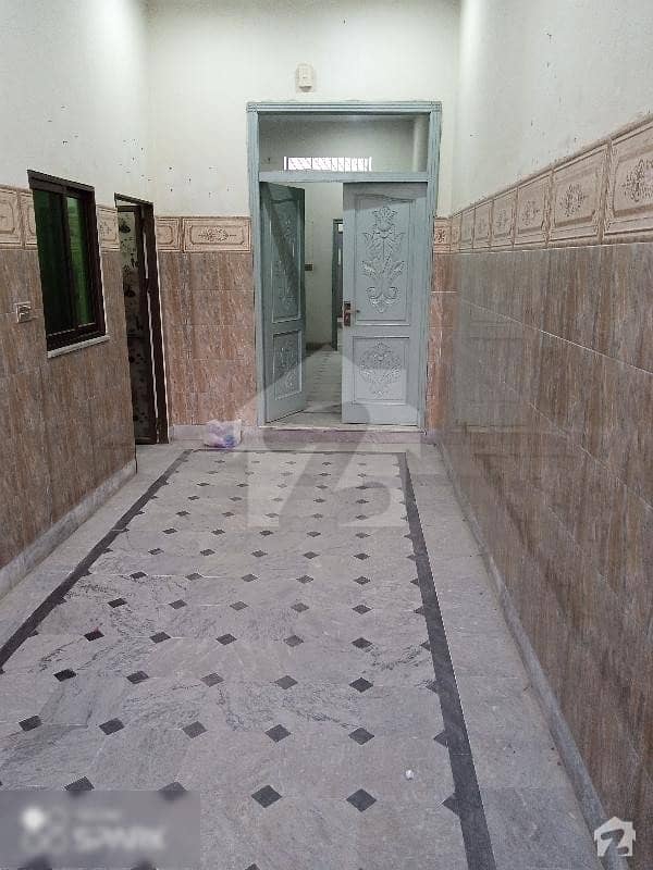 خیابان کالونی 3 فیصل آباد میں 2 کمروں کا 4 مرلہ مکان 19 ہزار میں کرایہ پر دستیاب ہے۔