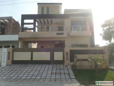 10 Marla House Is Available For Sale 10 Marla House Is Available For Sale
