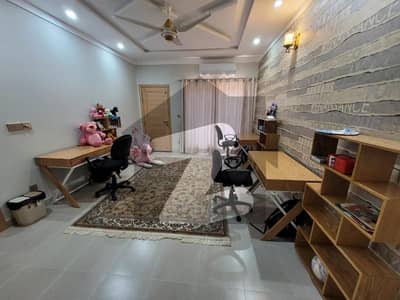 فیصل ٹاؤن - ایف ۔ 18 اسلام آباد میں 8 کمروں کا 10 مرلہ مکان 4.25 کروڑ میں برائے فروخت۔ فیصل ٹاؤن - ایف ۔ 18 اسلام آباد میں 8 کمروں کا 10 مرلہ مکان 4.25 کروڑ میں برائے فروخت۔