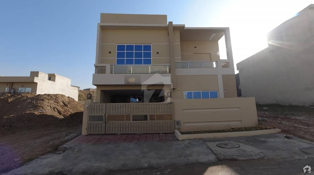 Double Unit Designers House For Sale