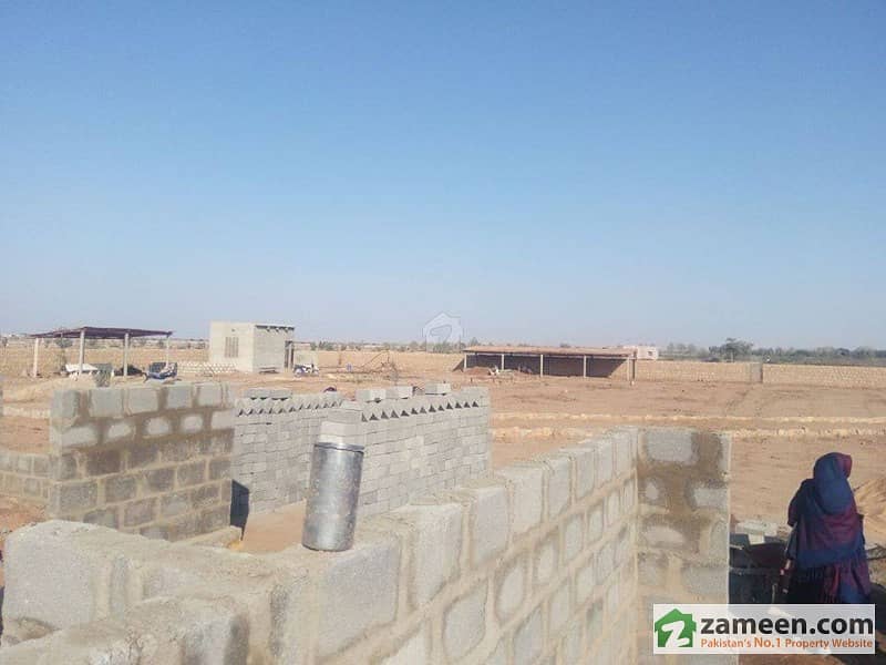 Farm Houses PLOTS Land on installments for Sale
