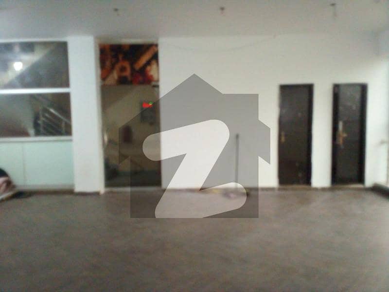 Hot Deal 5 Marla 3rd Floor Office For Rent At Prime Location