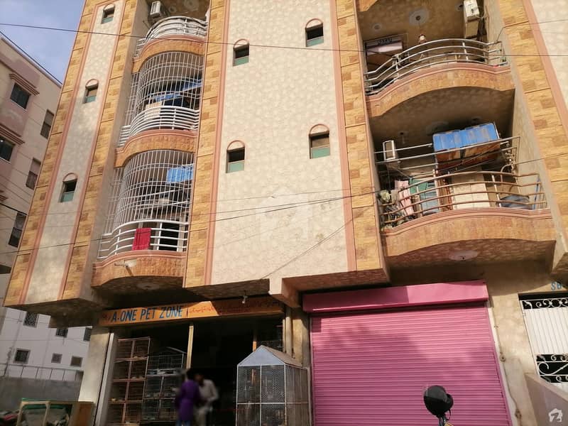 گلشنِ معمار گداپ ٹاؤن کراچی میں 2 کمروں کا 5 مرلہ فلیٹ 20 ہزار میں کرایہ پر دستیاب ہے۔