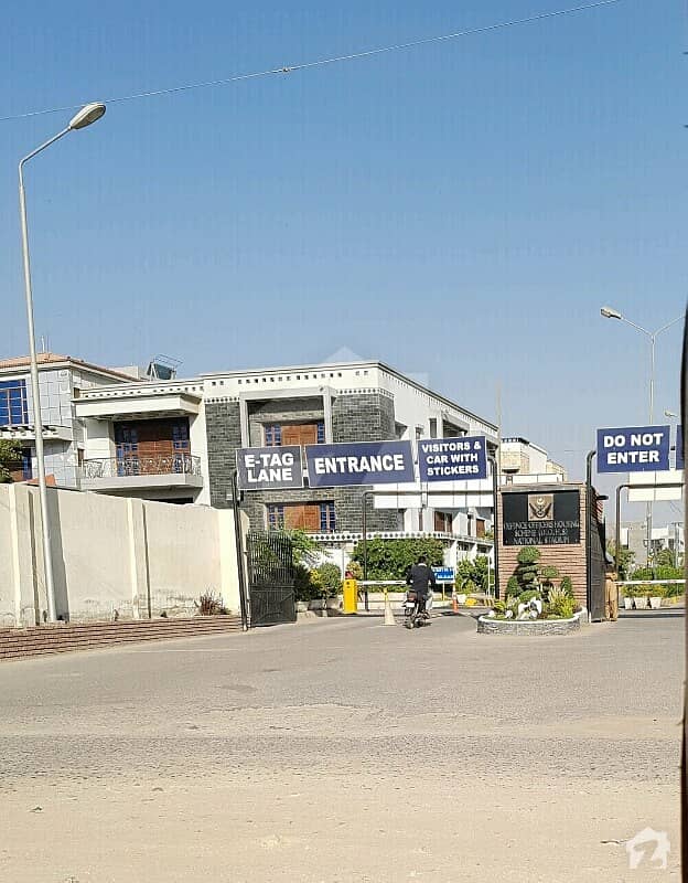 نیشنل سٹیڈیم کالونی گلشنِ اقبال ٹاؤن کراچی میں 16 مرلہ رہائشی پلاٹ 19 کروڑ میں برائے فروخت۔