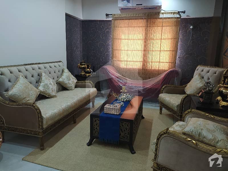 طارق روڈ کراچی میں 4 کمروں کا 12 مرلہ فلیٹ 4.5 کروڑ میں برائے فروخت۔