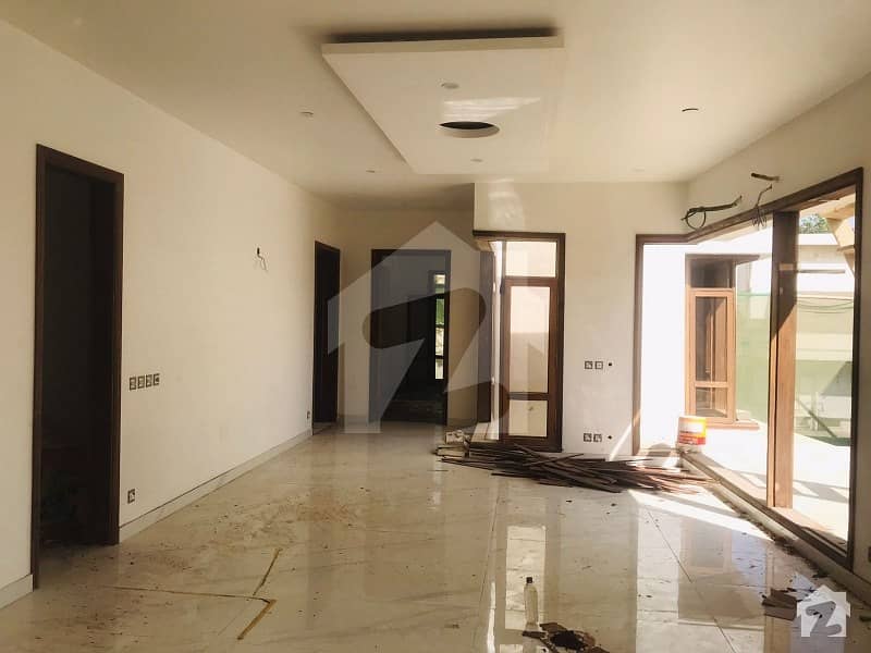 پی ای سی ایچ ایس بلاک 6 پی ای سی ایچ ایس جمشید ٹاؤن کراچی میں 7 کمروں کا 1 کنال مکان 18.5 کروڑ میں برائے فروخت۔