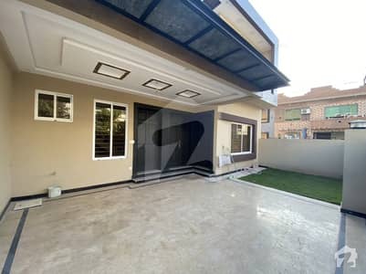 14 Marla Corner Brand New Double Storey House For Sale