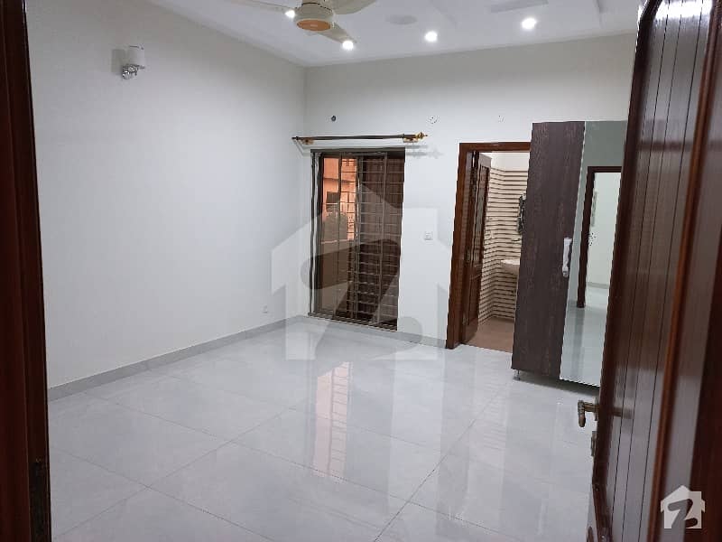 Kanal 3 Bed Excellent Lower Portion (upper Lock) In Wapda Town (independent)