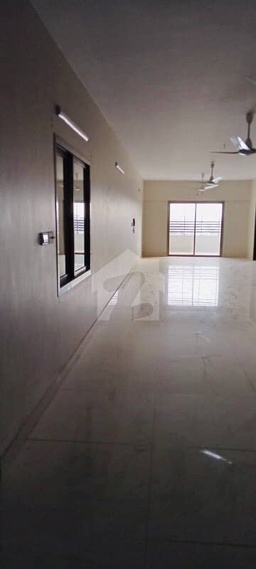 Flat For Sale 4 Bed Dd West Open At Tipu Sultan Road.