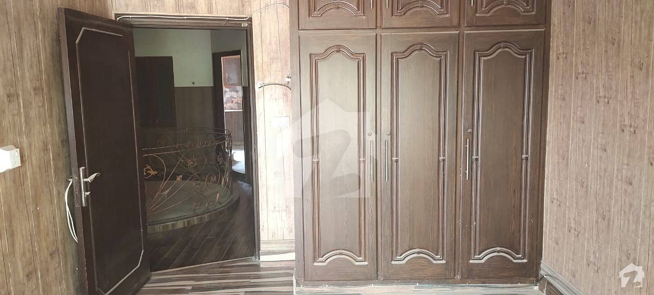 Reasonably-Priced 10 Marla Upper Portion In Susan Road, Faisalabad Is Available As Of Now