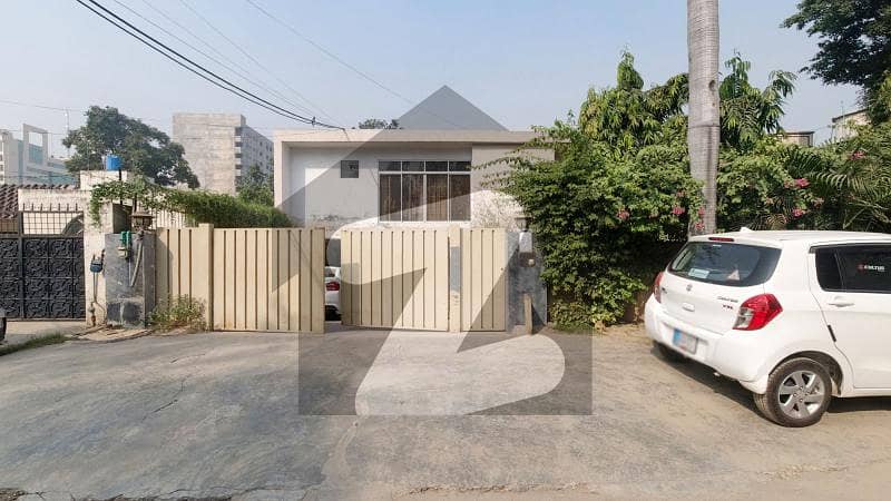 9000 Square Feet Commercial House In Garden Town - Tipu Block Is Available For Rent