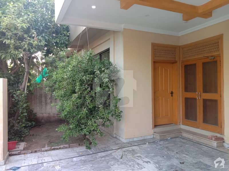 10 Marla Double Storey Owner Build House In Pcsir 2 In Reasonable Demand