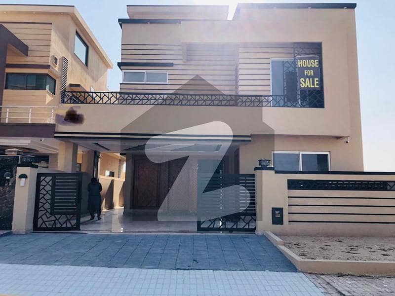 Bahria Town, 10 Marla Designer House Double Unit On Investor Rate, Hot Location Near To Park Masjid And Commercial Area