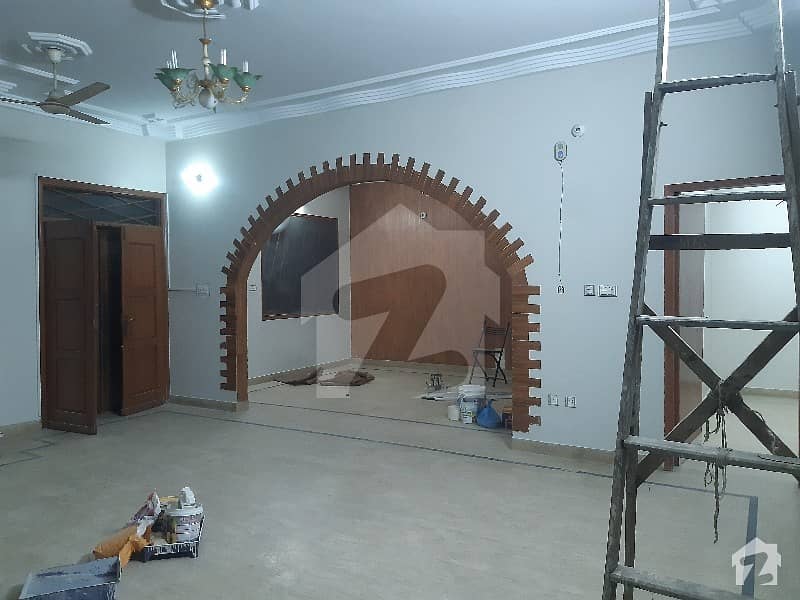 3 Bed Dd 300 Square Yard (behind Lasania Restaurant) Work Society Gulshan E Iqbal 10a Karachi