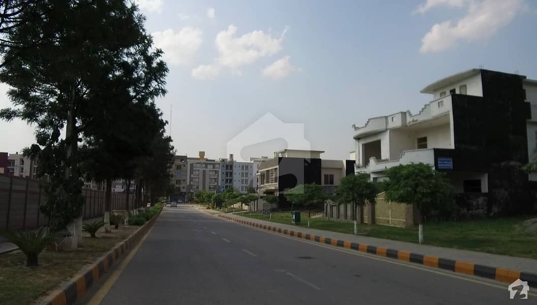 1800 Square Feet Residential Plot For Sale In Rs 8,200,000 Only