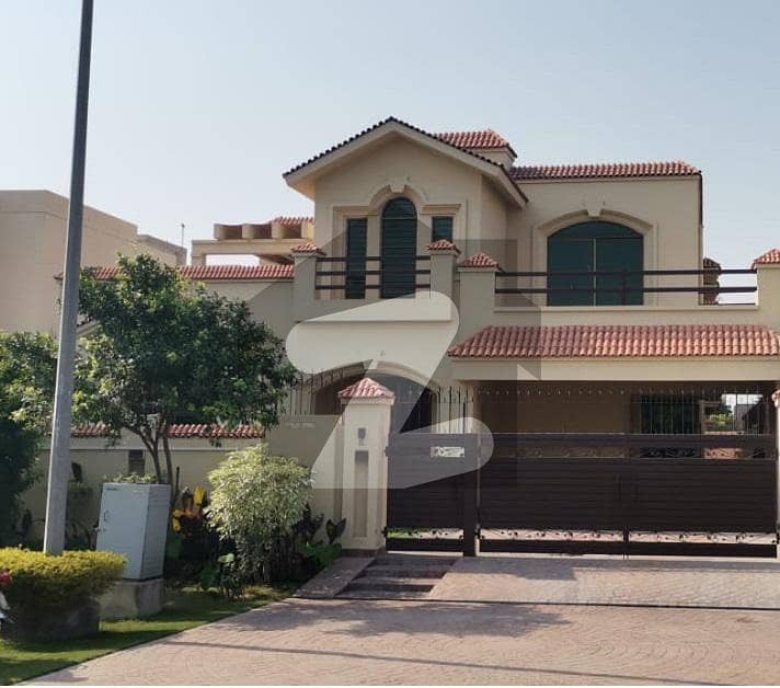 Dha Phase 5 Block H 8 Year Old House For Sale