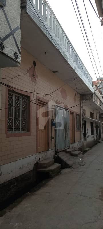 6 Marla Single Storey House For Sale In Machine Mohallah No. 2