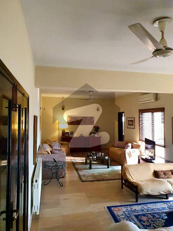 Luxury Flat For Sale In Karakoram Enclave 1