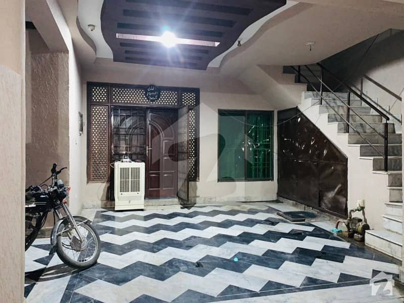 شیرزمان کالونی راولپنڈی میں 6 کمروں کا 9 مرلہ مکان 2.3 کروڑ میں برائے فروخت۔