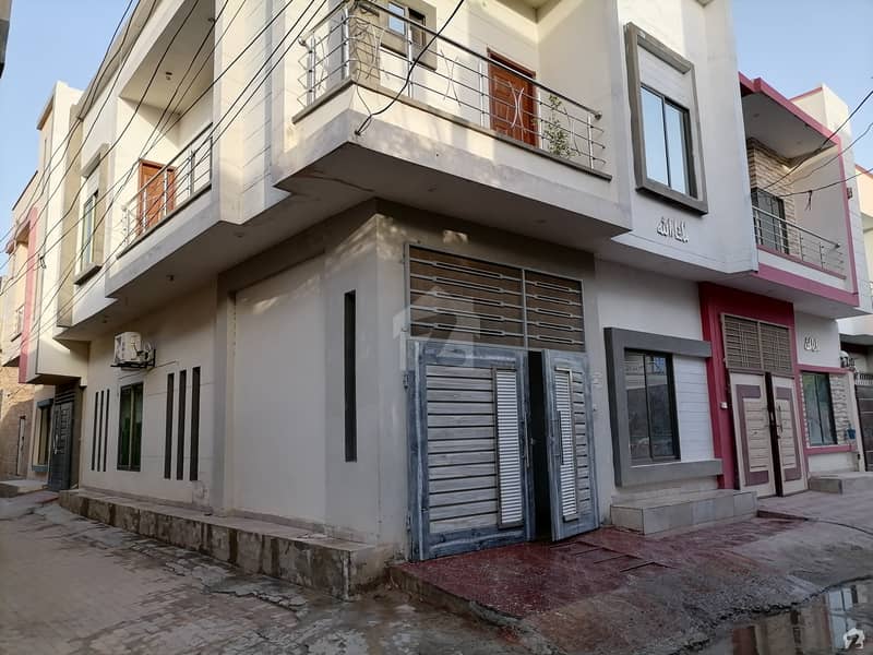 House For Sale Located In Zaildar Colony.