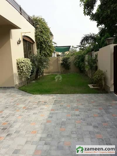 Fabulous 1 Kanal Bungalow Near Sports Complex Phase 4 For Rent Fabulous 1 Kanal Bungalow Near Sports Complex Phase 4 For Rent