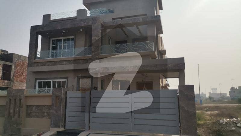 Dha Phase 7 Block T 10 Marla House For Sale