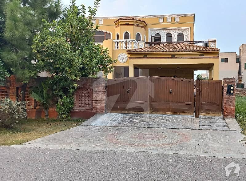 Kanal Bungalow For Sale With Basement Dha Phase 5 Lahore