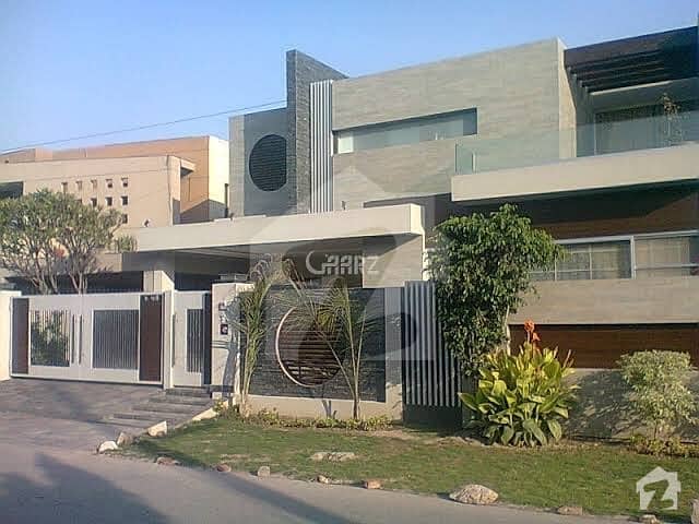 F-11 Ideal 666 Yards Triple Storey House For Sale