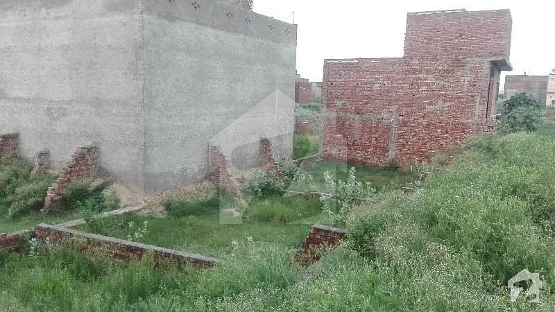 عماد گارڈن - بلاک ڈی عماد گارڈن ہاوسنگ سکیم لاہور میں 5 مرلہ رہائشی پلاٹ 20 لاکھ میں برائے فروخت۔