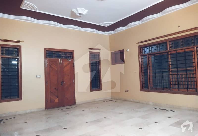 Portion For Rent 3 Bedroom Drawing And Lounge Vip Block 3 A