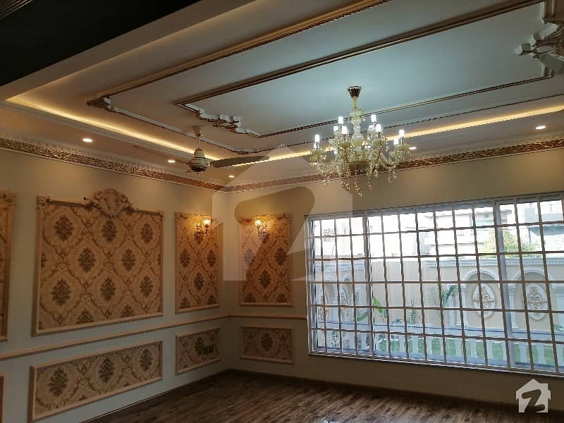 نشیمنِ اقبال فیز 2 نشیمنِ اقبال لاہور میں 3 کمروں کا 1 کنال مکان 2.45 کروڑ میں برائے فروخت۔