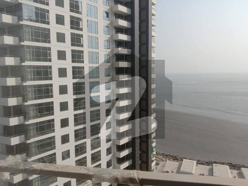 عمار ریف ٹاورز امارکریسنٹ بے ڈی ایچ اے فیز 8 ڈی ایچ اے کراچی میں 2 کمروں کا 7 مرلہ فلیٹ 4.85 کروڑ میں برائے فروخت۔