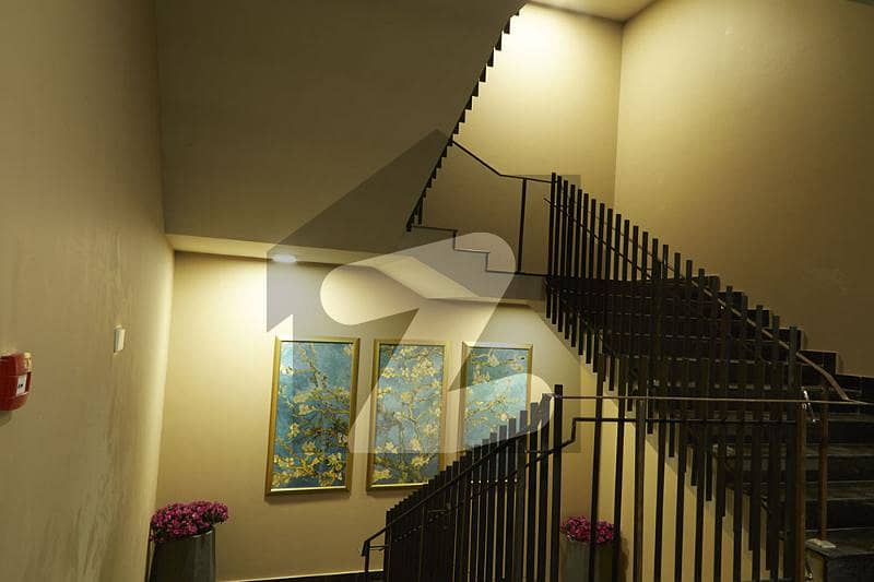 Flat Of 900 Square Feet Available In Gulberg Flat Of 900 Square Feet Available In Gulberg