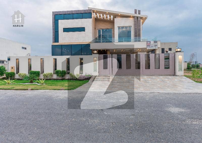 Dha Phase 7 House At Outstanding Location For Sale