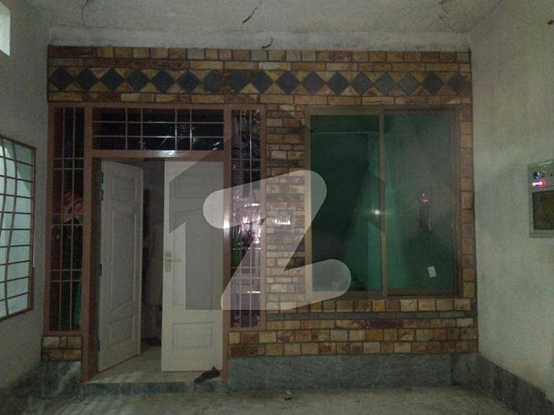 1350 Square Feet House In Hassan Garhi Best Option