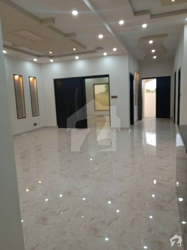 275 Yards Brand New Villa Available For Rent