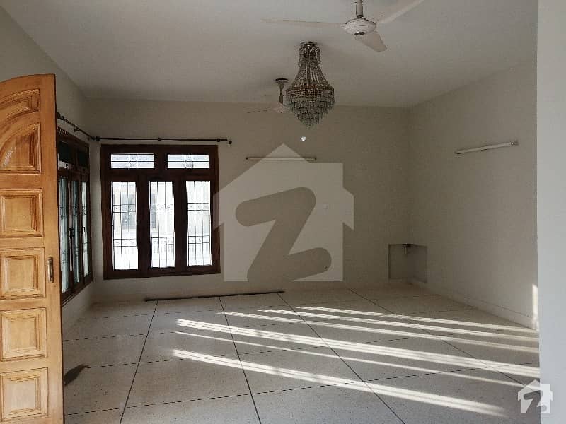 ایف ۔ 7 اسلام آباد میں 4 کمروں کا 1.33 کنال مکان 17.75 کروڑ میں برائے فروخت۔