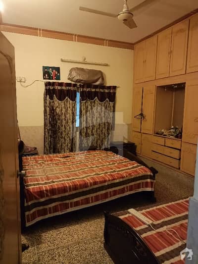 سوِل لائن جہلم میں 6 کمروں کا 14 مرلہ مکان 3 کروڑ میں برائے فروخت۔
