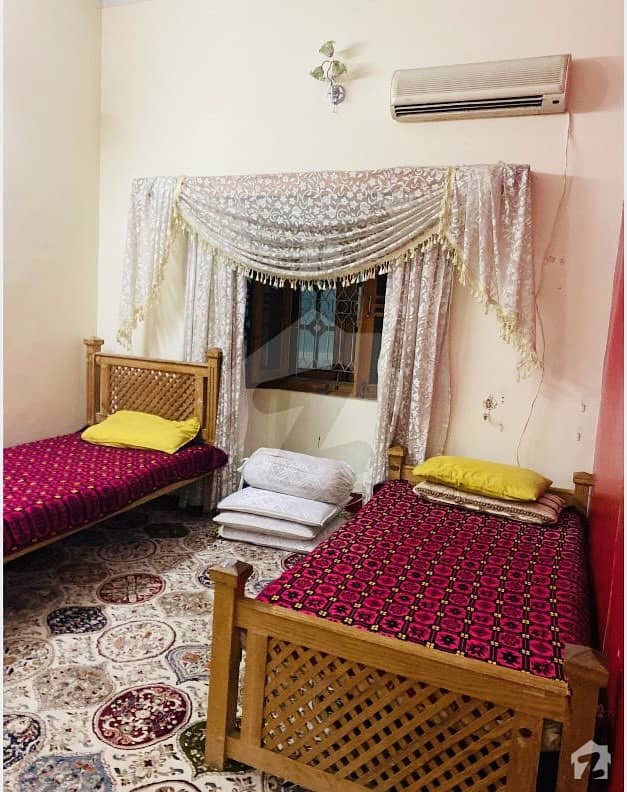 جناح آباد ایبٹ آباد میں 5 کمروں کا 1 کنال مکان 90 ہزار میں کرایہ پر دستیاب ہے۔