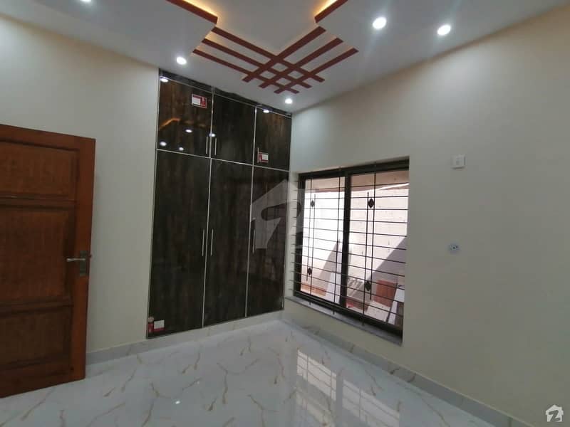 Spacious Upper Portion Is Available In LDA Avenue For Rent
