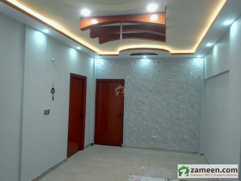 Raza Mobile Mall Malir Flat For Urgent Sale