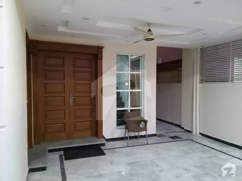 10 Marla House Available For Rent In Bahria Town Phase Iii